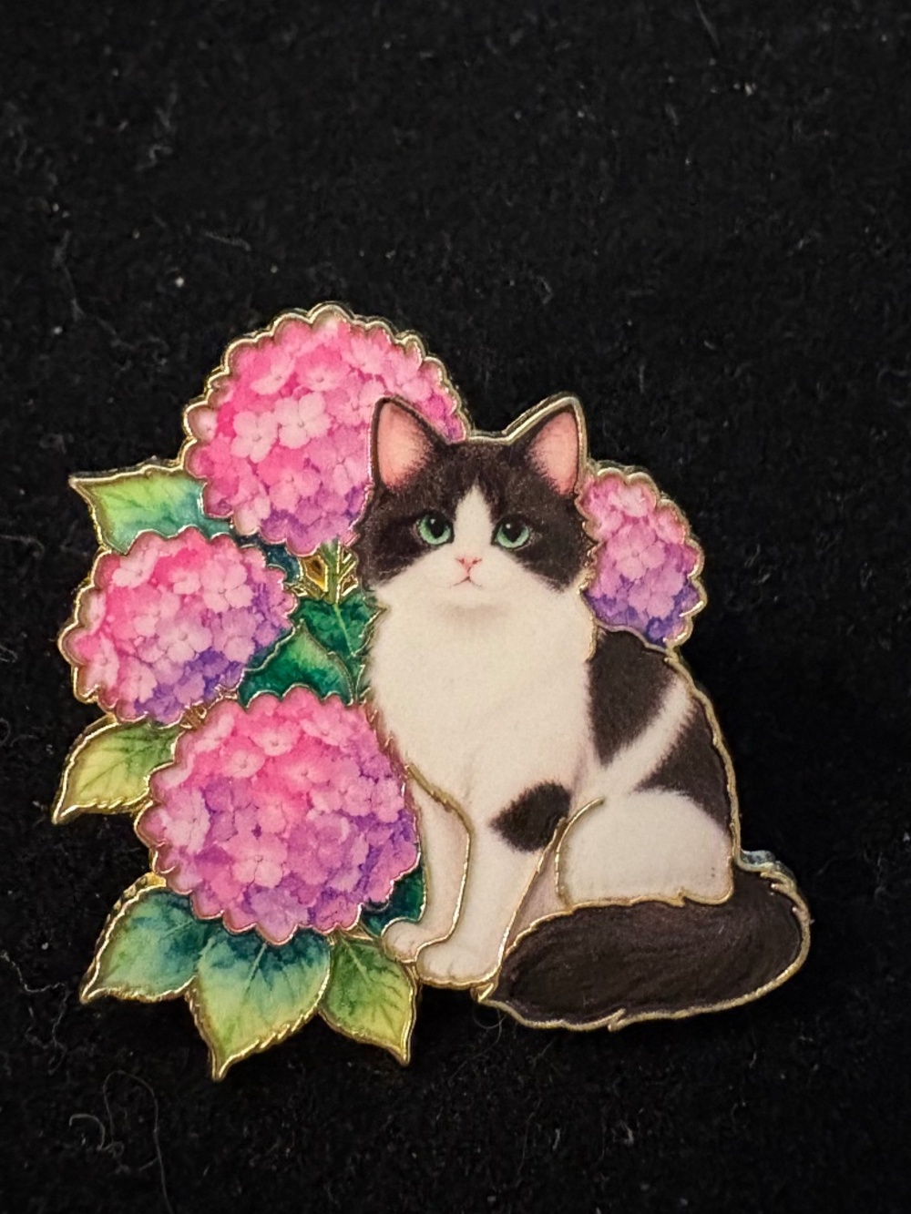 Black White Cat Brooch Pin Pink Hydrangea Floral Enamel